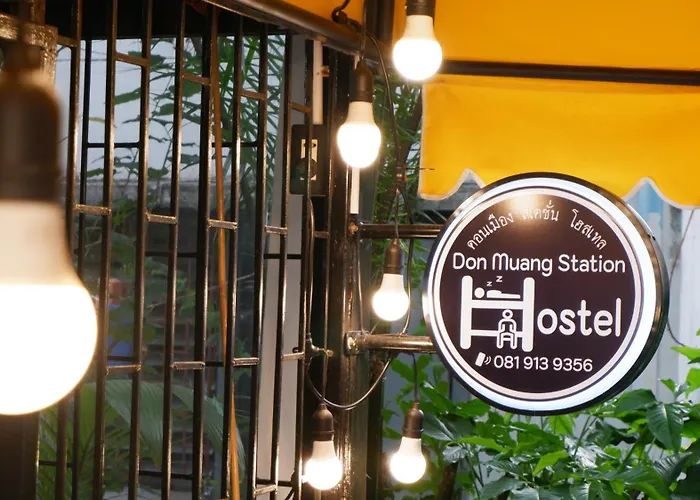 Donmueang Station Hostel